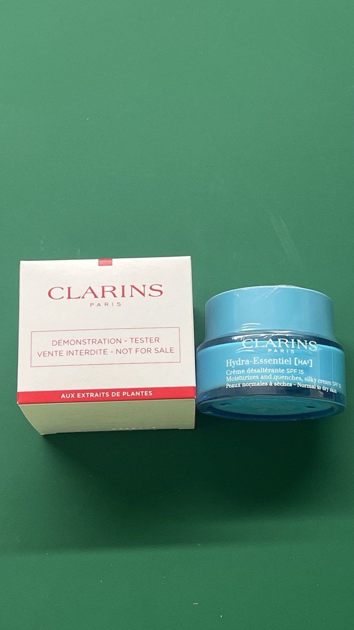 Clarins Hydra Essentiel Cream SPF15 50ml